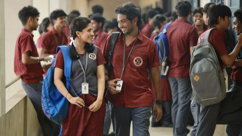 Youth - Coming-of-Age Romance Executed as Familiar Routine